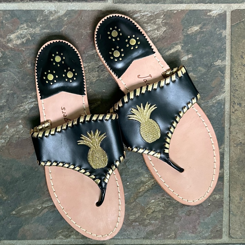 LIKE NEW Jack Rogers Flat Pineapple Sandals